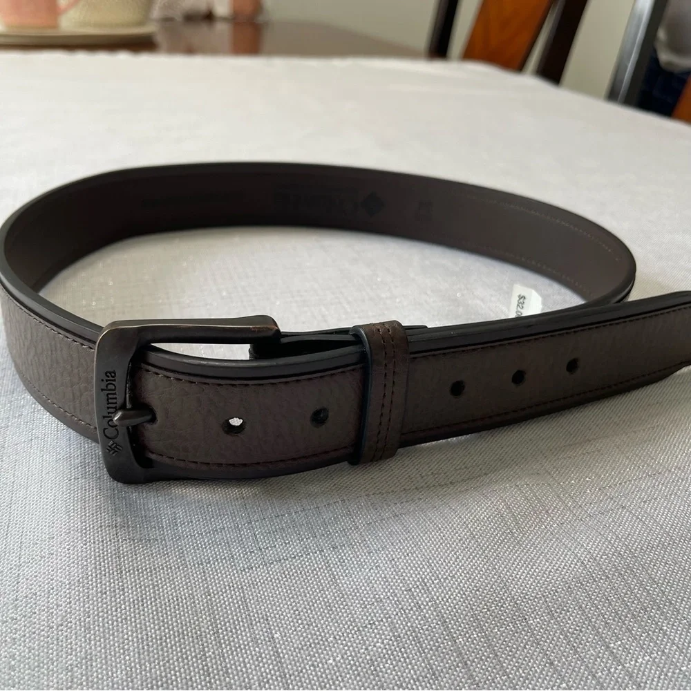 Columbia Men’s Casual Synthetic Leather Comfort Belt Brown Size 34 NWT